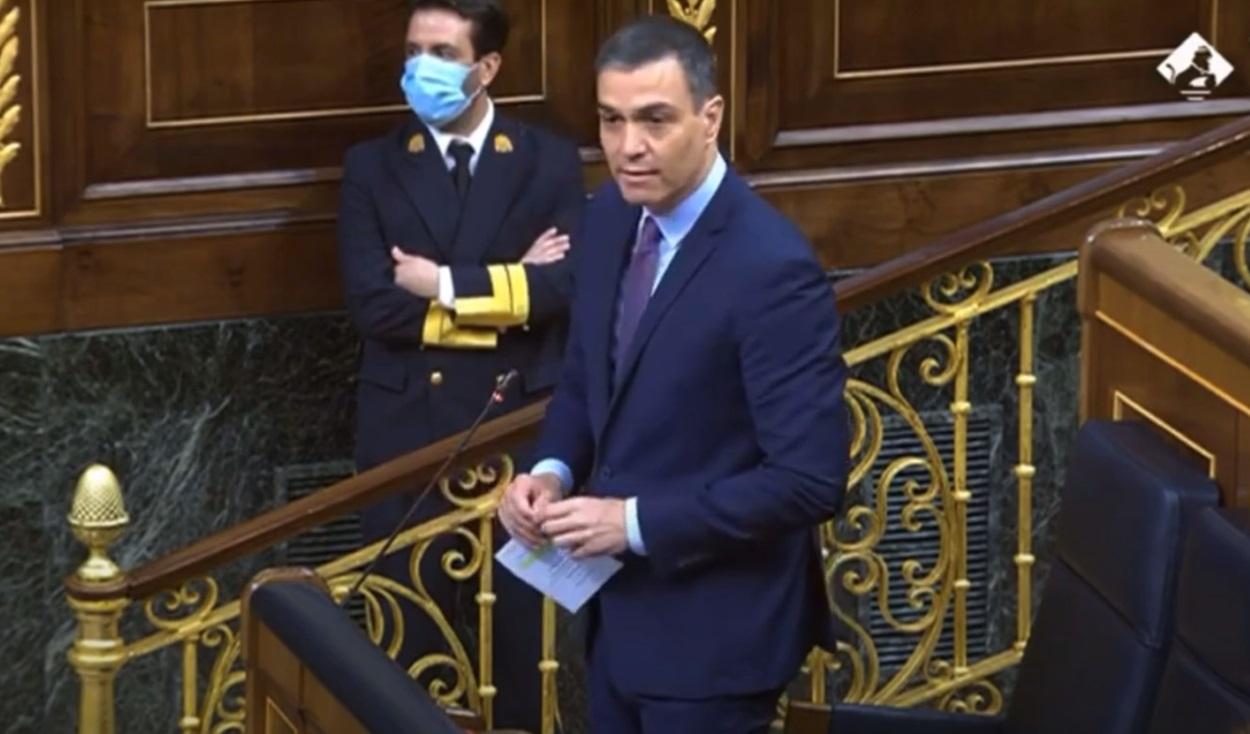 El presidente del Gobierno, Pedro Sánchez, defiende a Felipe González ante Rufián