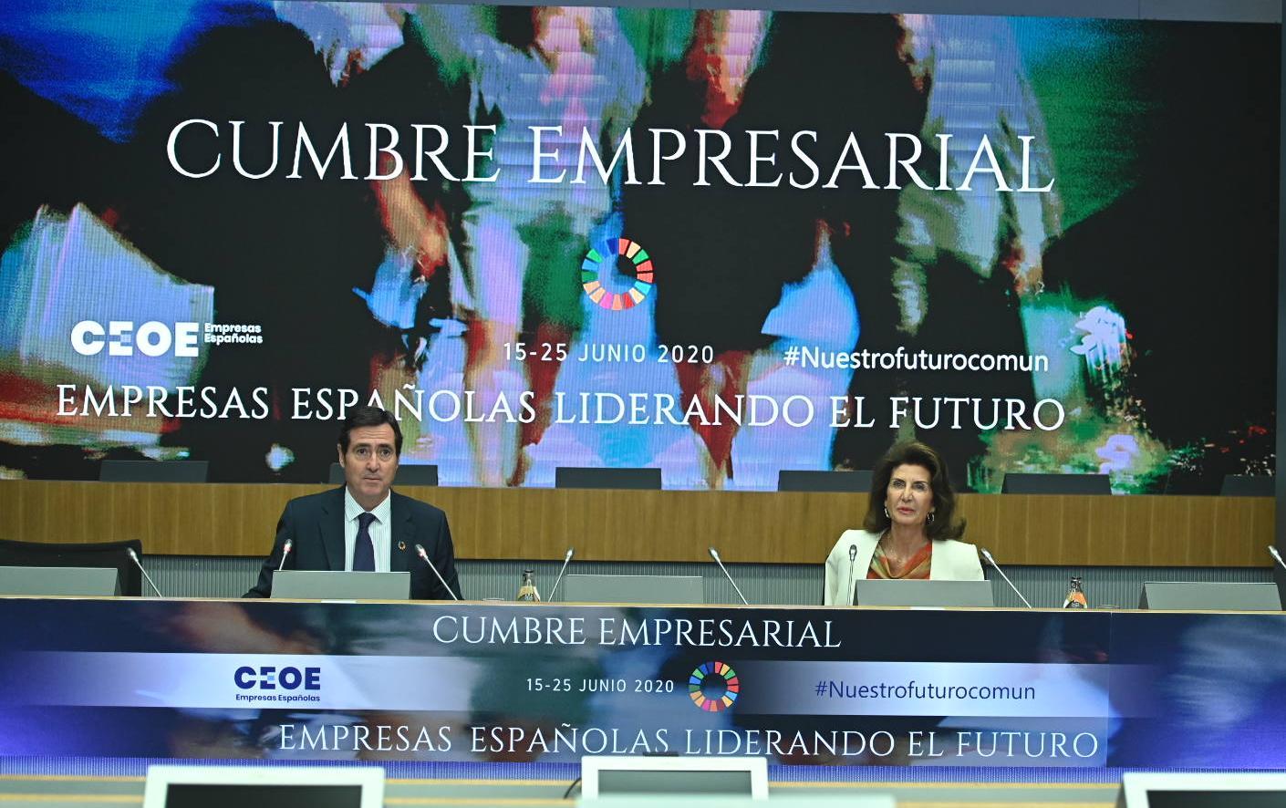 Carmen Planas, presidenta de CAEB Baleares, y Antonio Garamendi, presidente de CEOE - David Mudarra