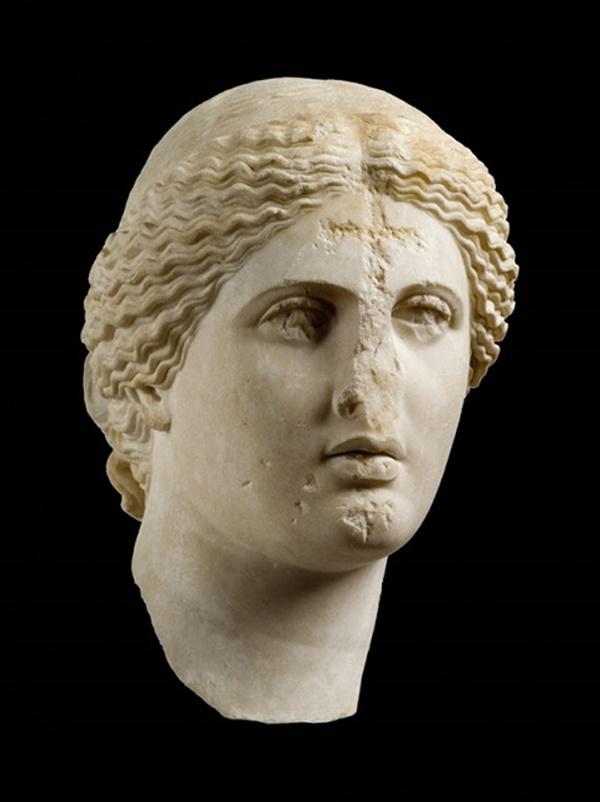 Numerosas estatuas que han perdido su carácter conmemorativo pueden seguir teniendo valor a nivel histórico y artístico Numerosas estatuas que han perdido su carácter conmemorativo pueden seguir teniendo valor a nivel histórico y artístico