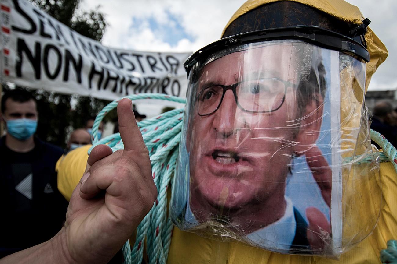 Protesta de trabajadores de Alcoa esta semana en Santiago de Compostela (Foto: Brais G. Rouco /SOPA Images)