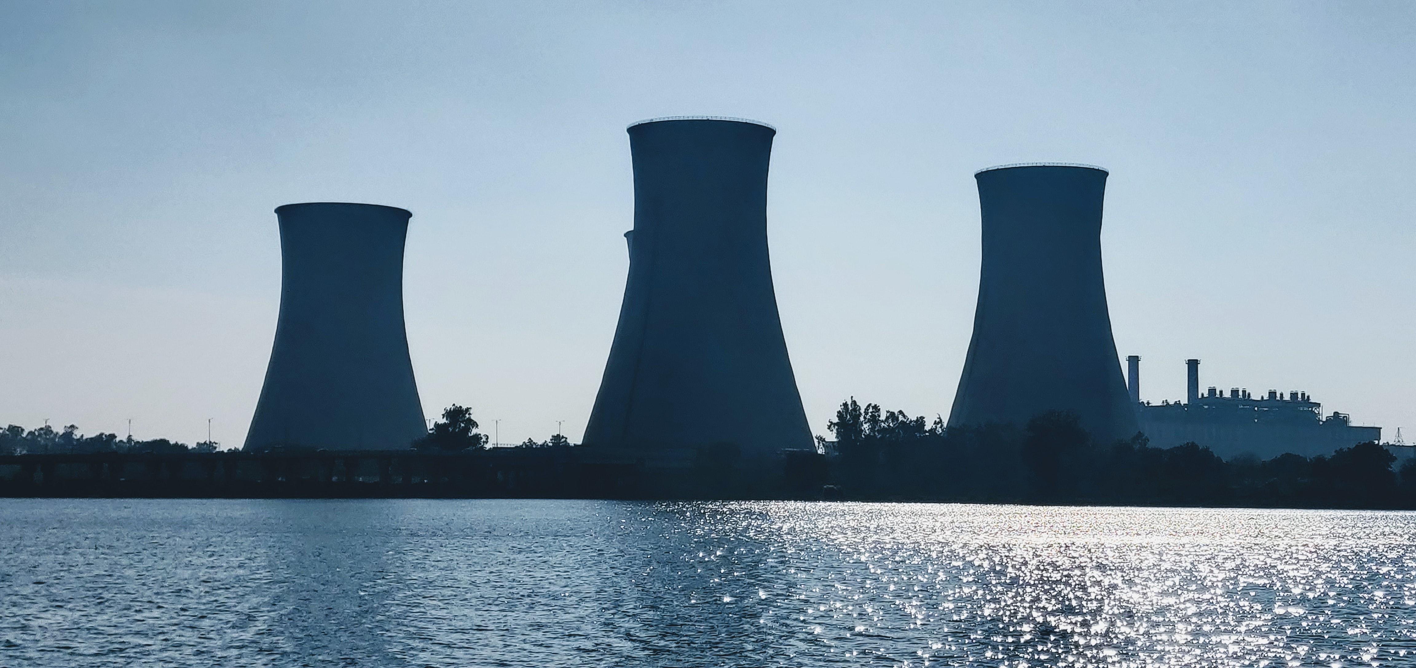 Centrales nucleares Ajay Pal para Unsplash