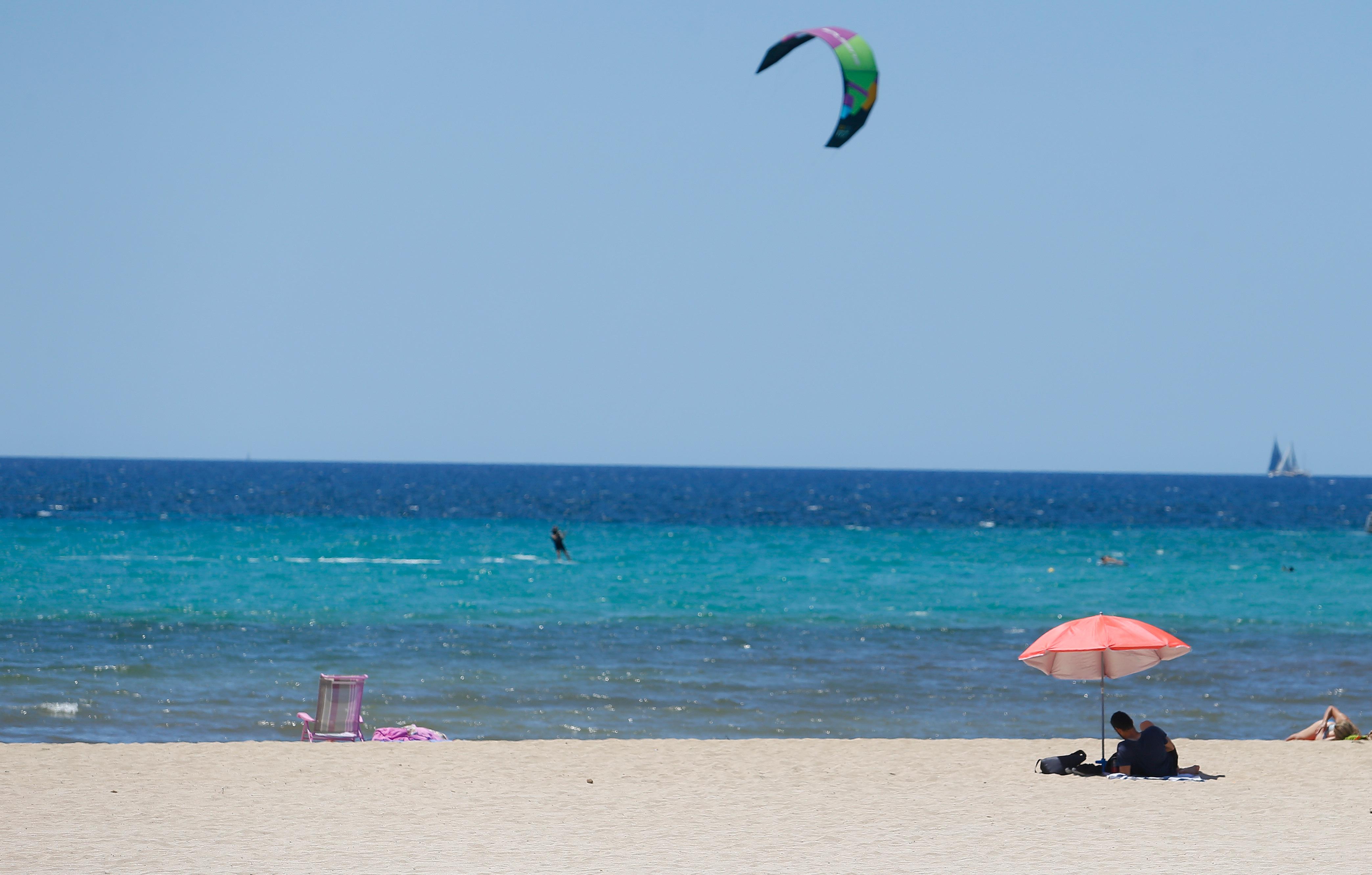  spain palma kitesurfer surfs on the beach arenal - EuropaPress