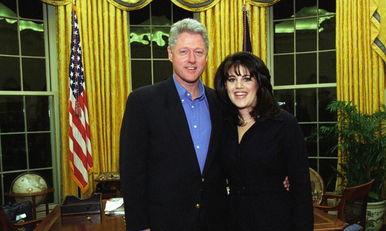Bill Clinton y Monica Lewinsky en una imagen de febrero de 1997
