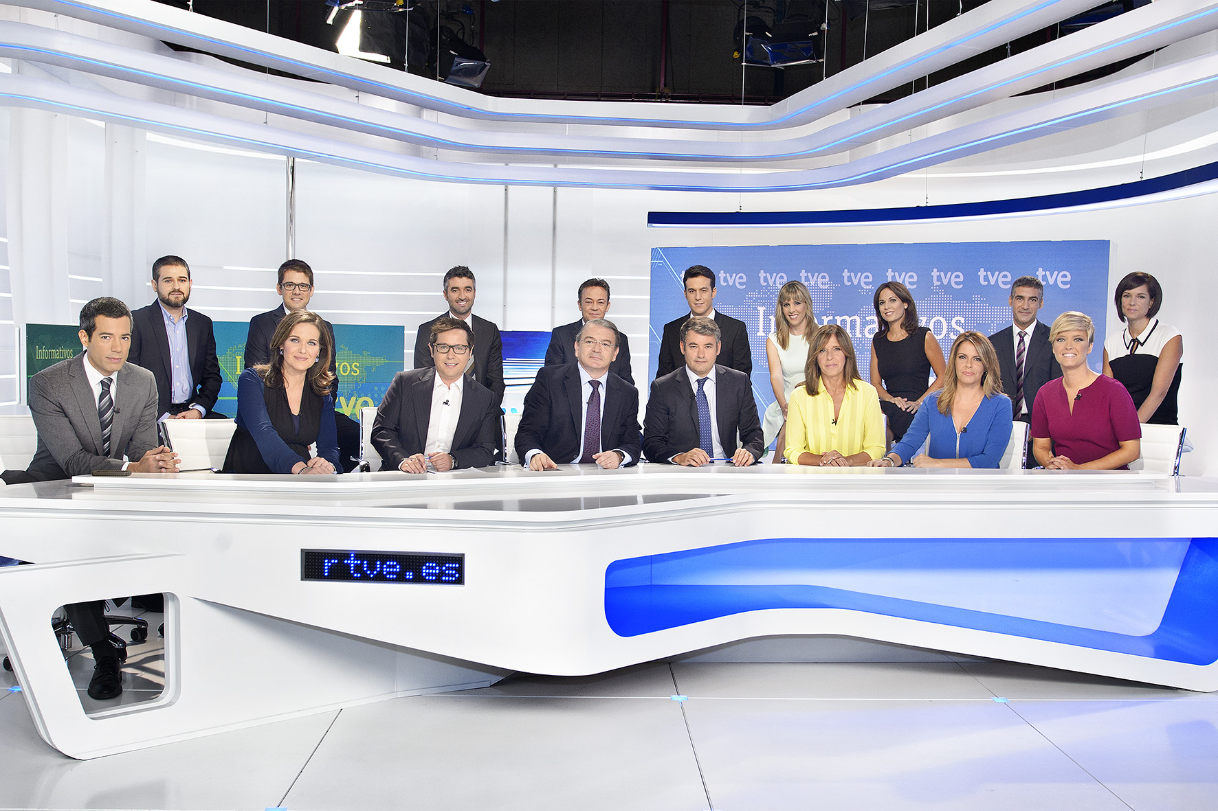 Tele 5 y Antena 3 vuelven a 'mojarle la oreja' a los informativos de Julio Somoano
