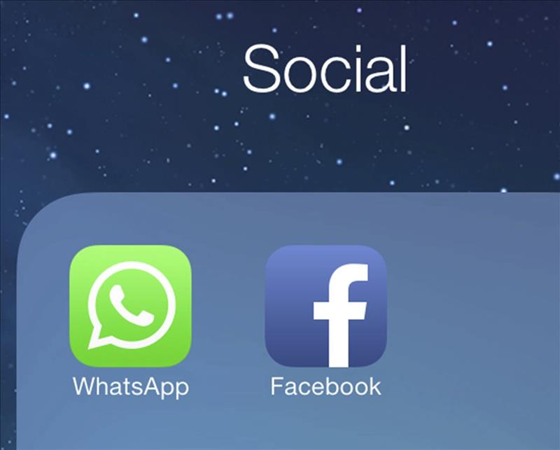 Bruselas autoriza la compra de WhatsApp por Facebook