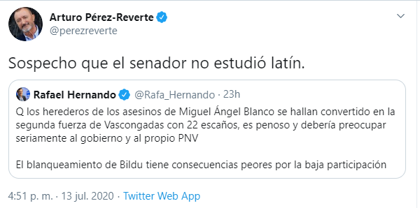 Tuit de Arturo Pérez-Reverte corrigiendo a Rafael Hernando.