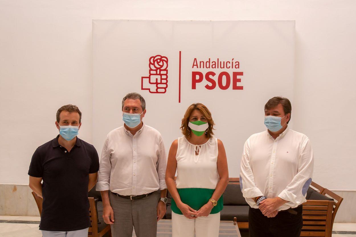 Susana Díaz, con los alcaldes de Sevilla, Huelva y Jaén.