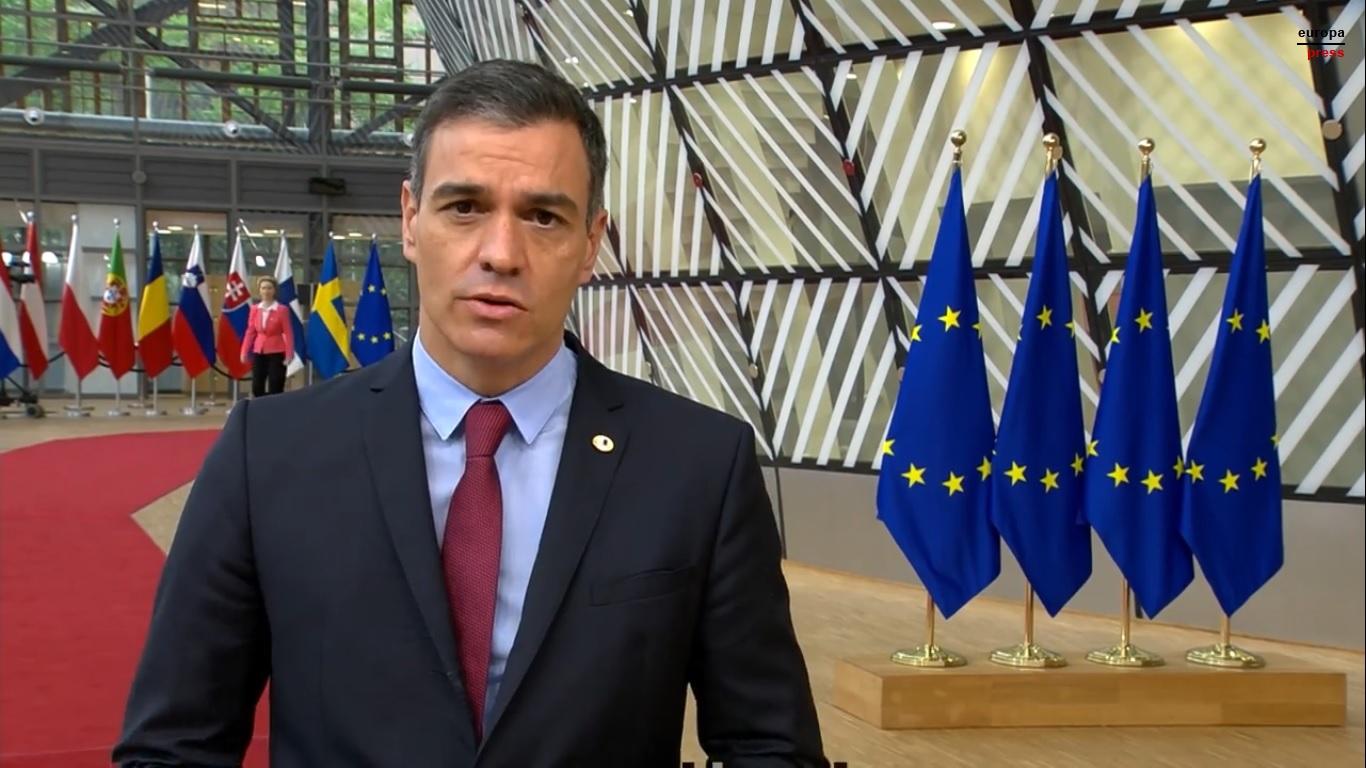 Pedro Sánchez a su llegada al Consejo Europeo este viernes - Europa Press