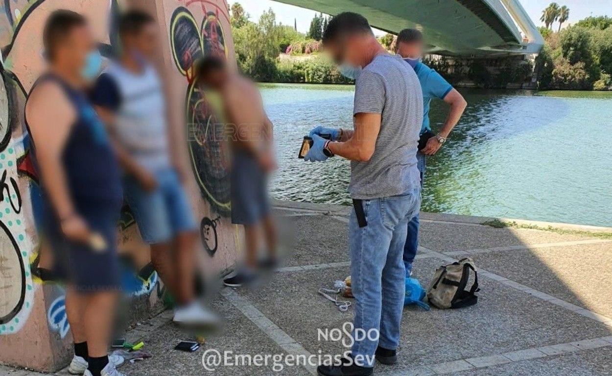 Intervención de la Policía Local en Sevilla.