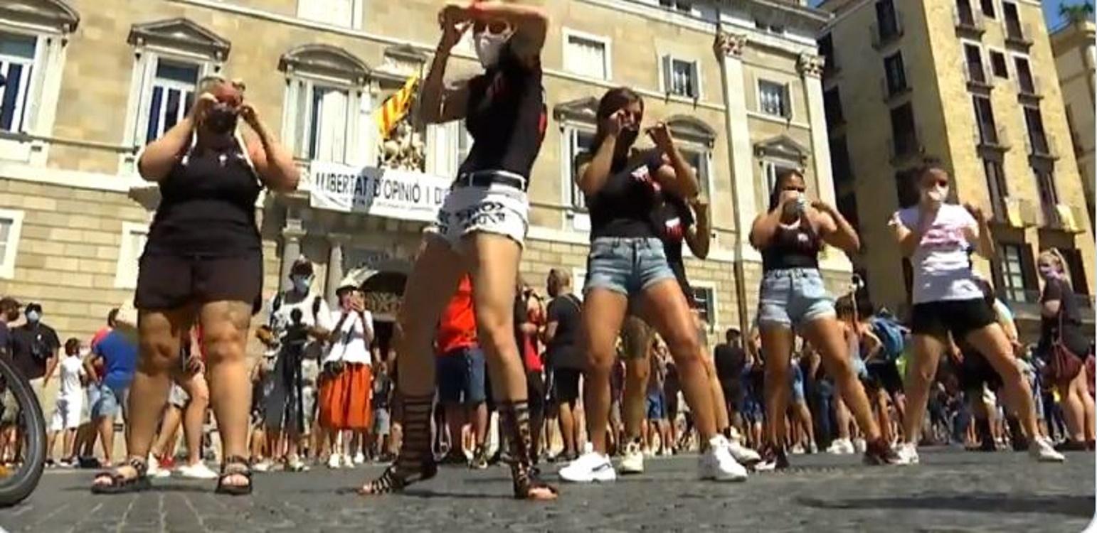 protestas en el centro de Barcelona por el cierre de gimnasios. Twitter