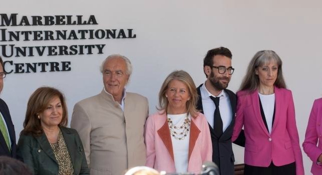 La alcaldesa de Marbella inaugura una universidad privada serbia sin permisos de la Junta