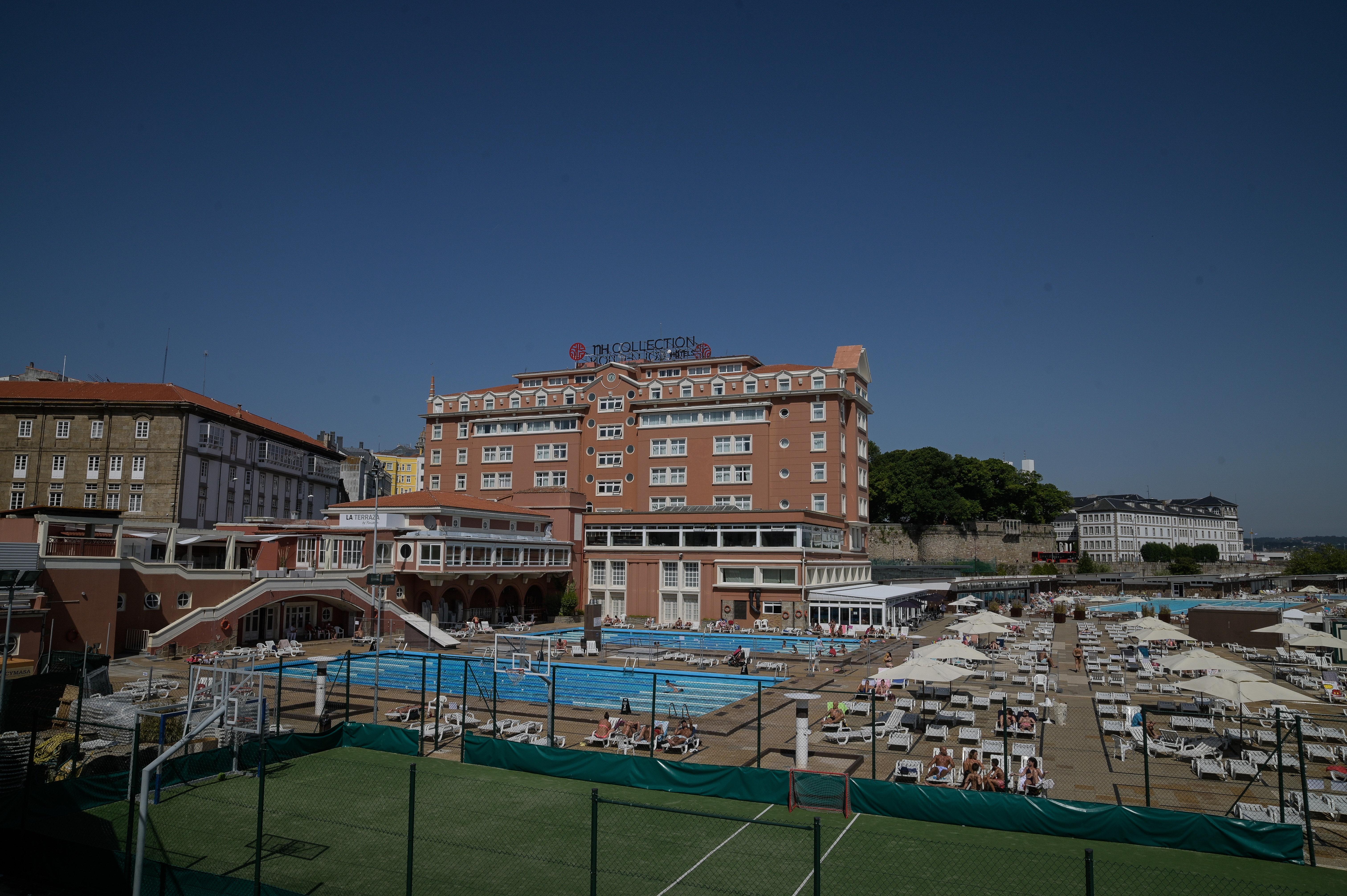 Hotel NH Finisterre de A Coruña, donde guarda cuarentena el equipo C.F. Fuenlabrada. EP