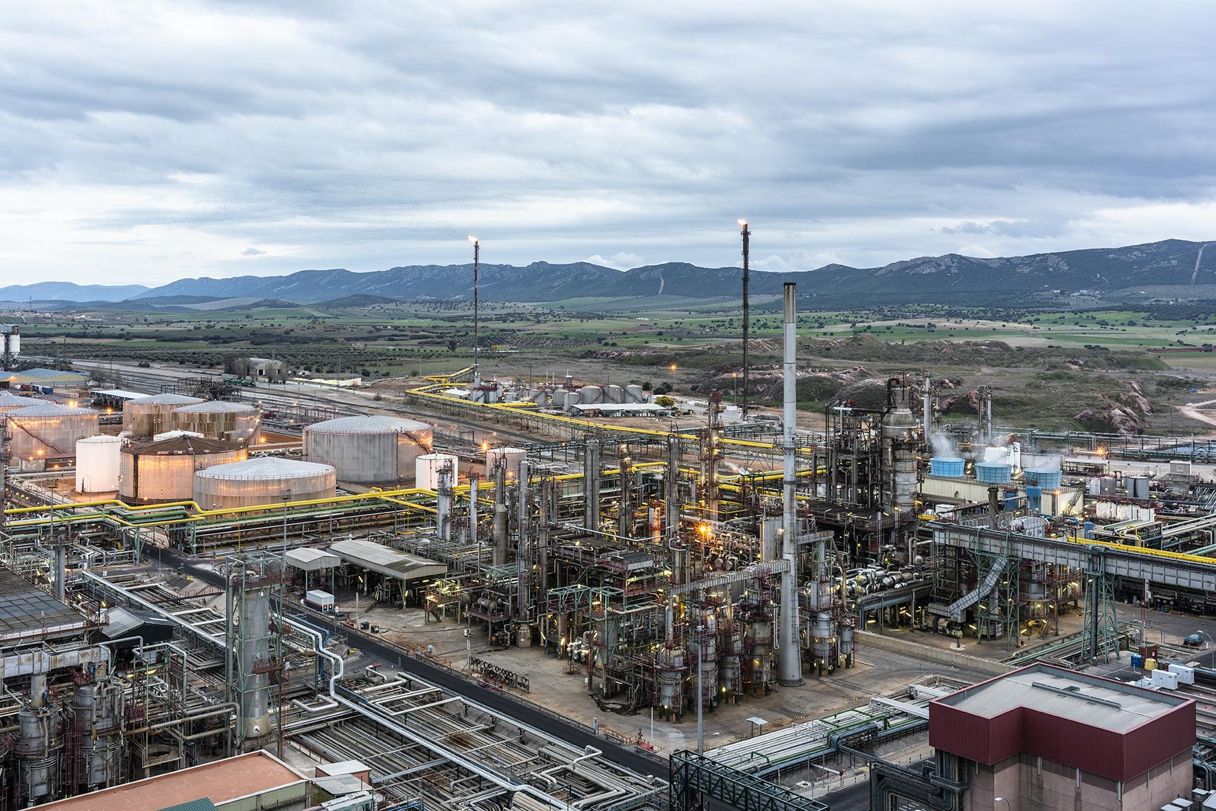 Complejo industrial de Repsol en Puertollano