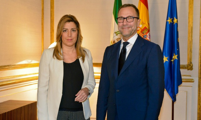 Indignación en Andalucía porque Rajoy no informa del uso de las bases de EE UU en Rota y Morón