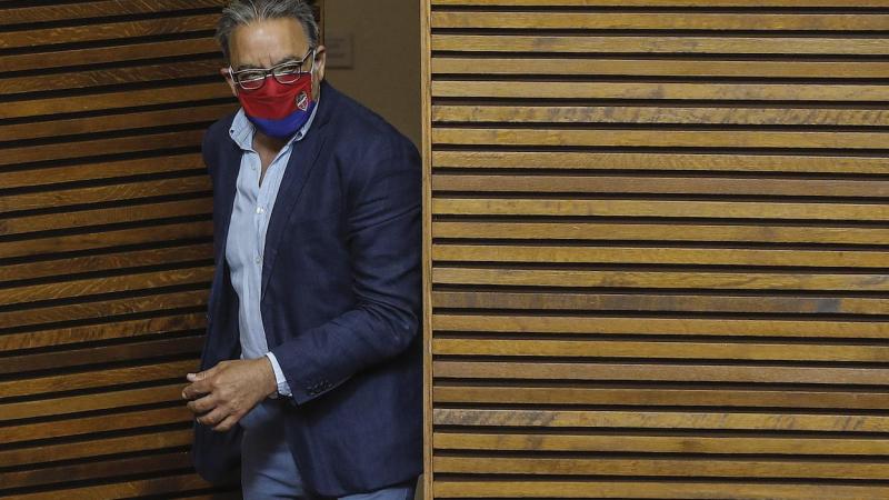 El portavoz del grupo socialista en las Cortes, Manolo Mata
