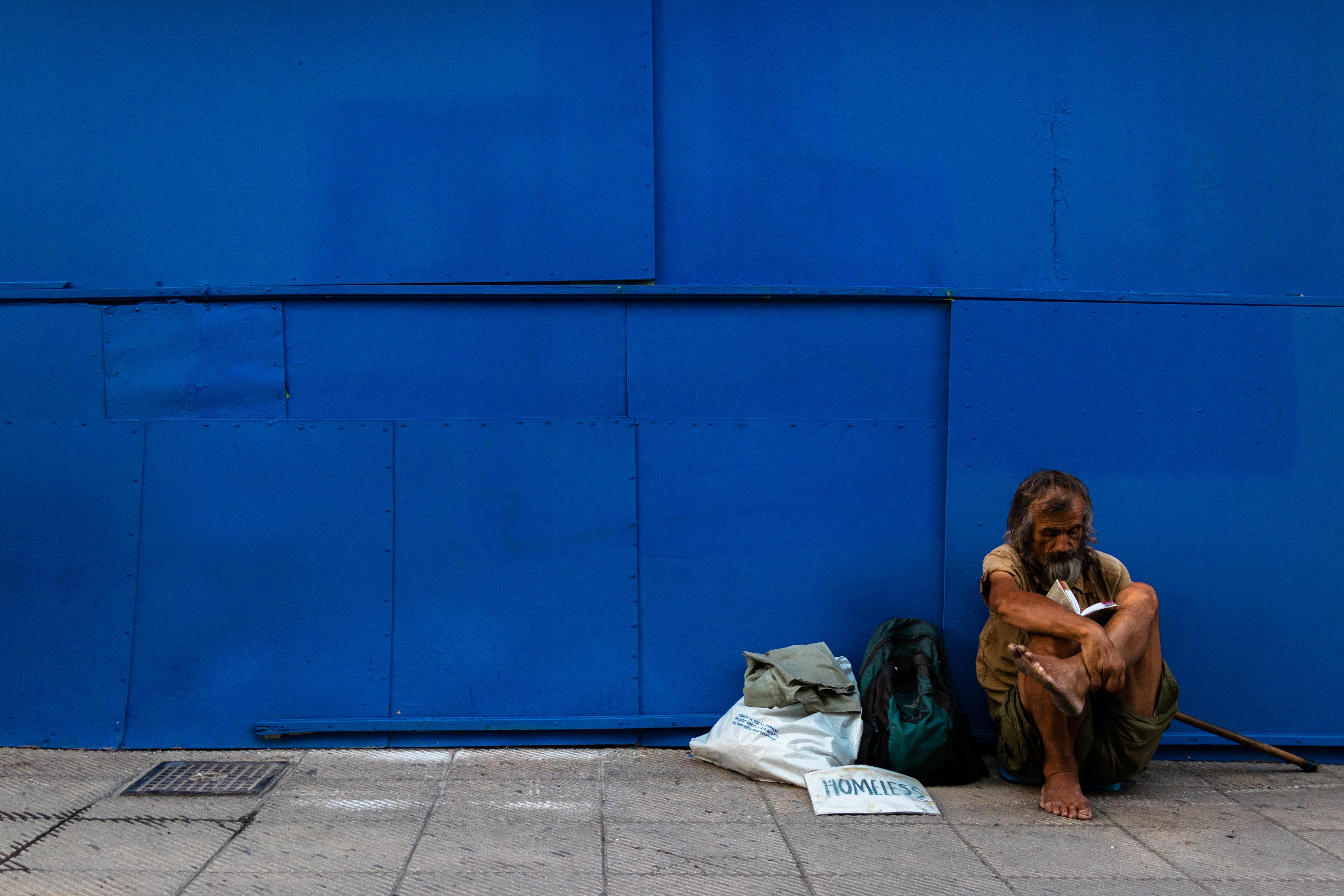 Persona sin hogar. Jonathan Kho para Unsplash Persona sin hogar. Jonathan Kho para Unsplash