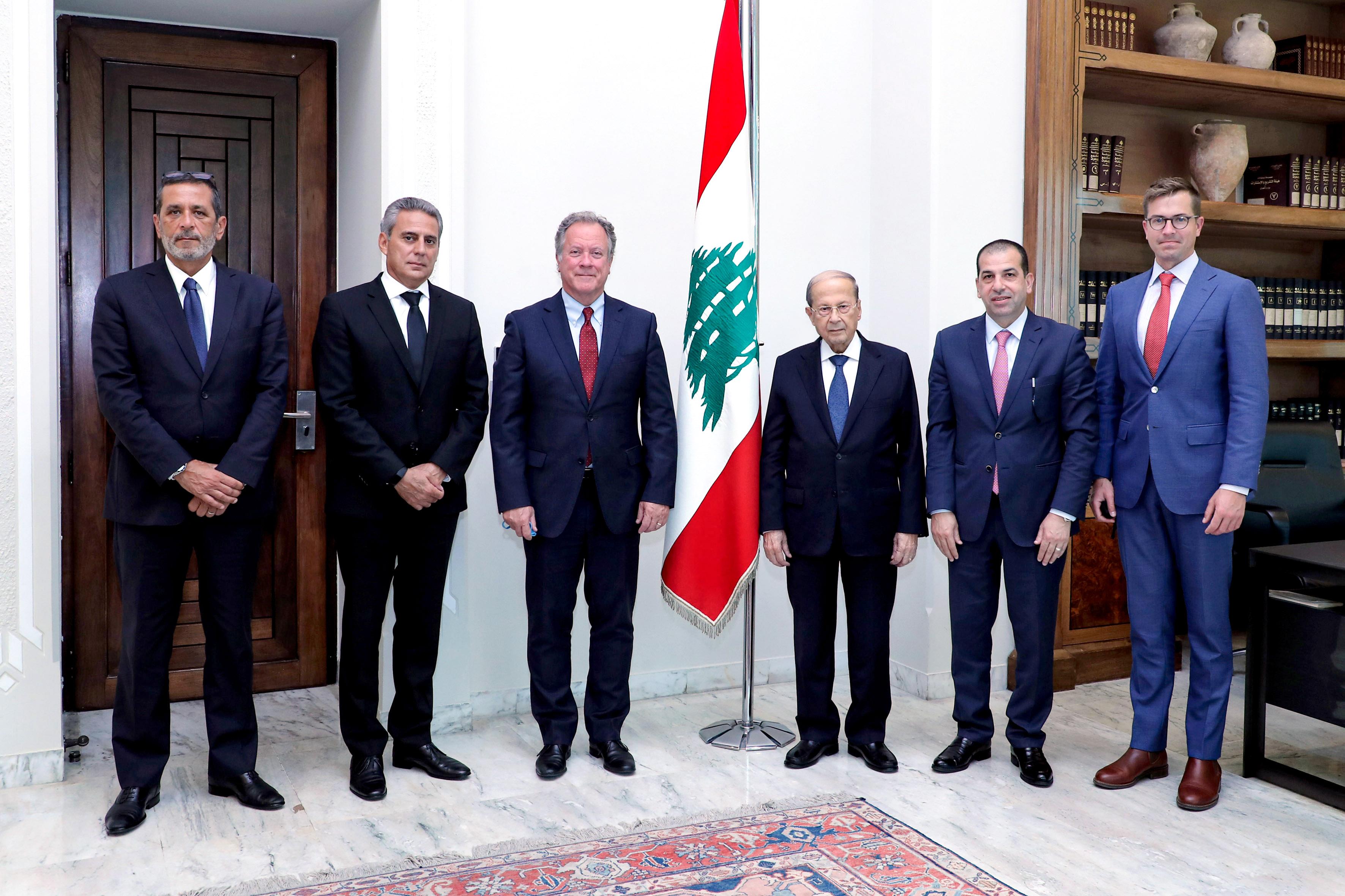 El Ejecutivo de Líbano junto al director de WFP, David Beasley. EP