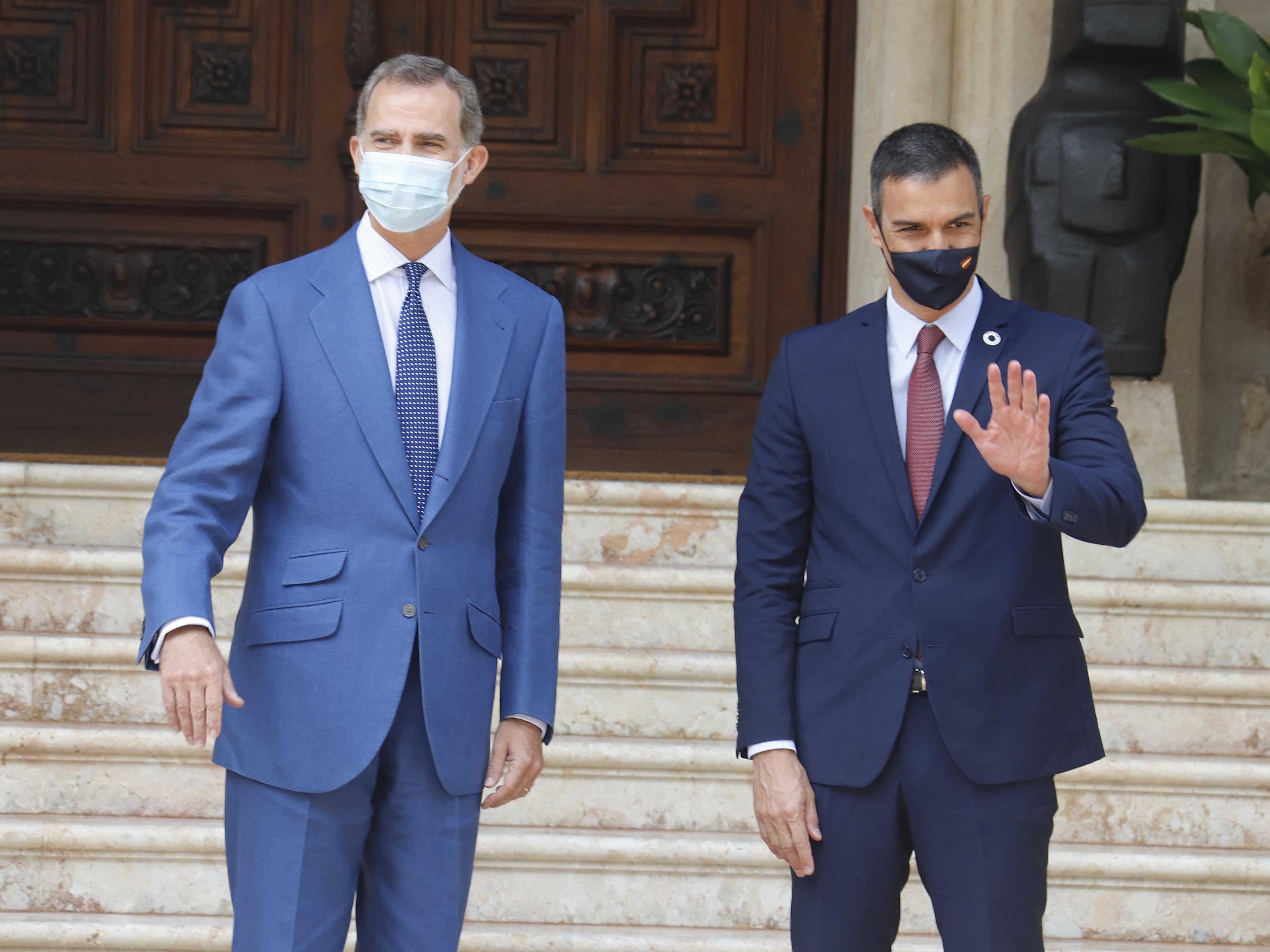 Sánchez y Felipe VI.