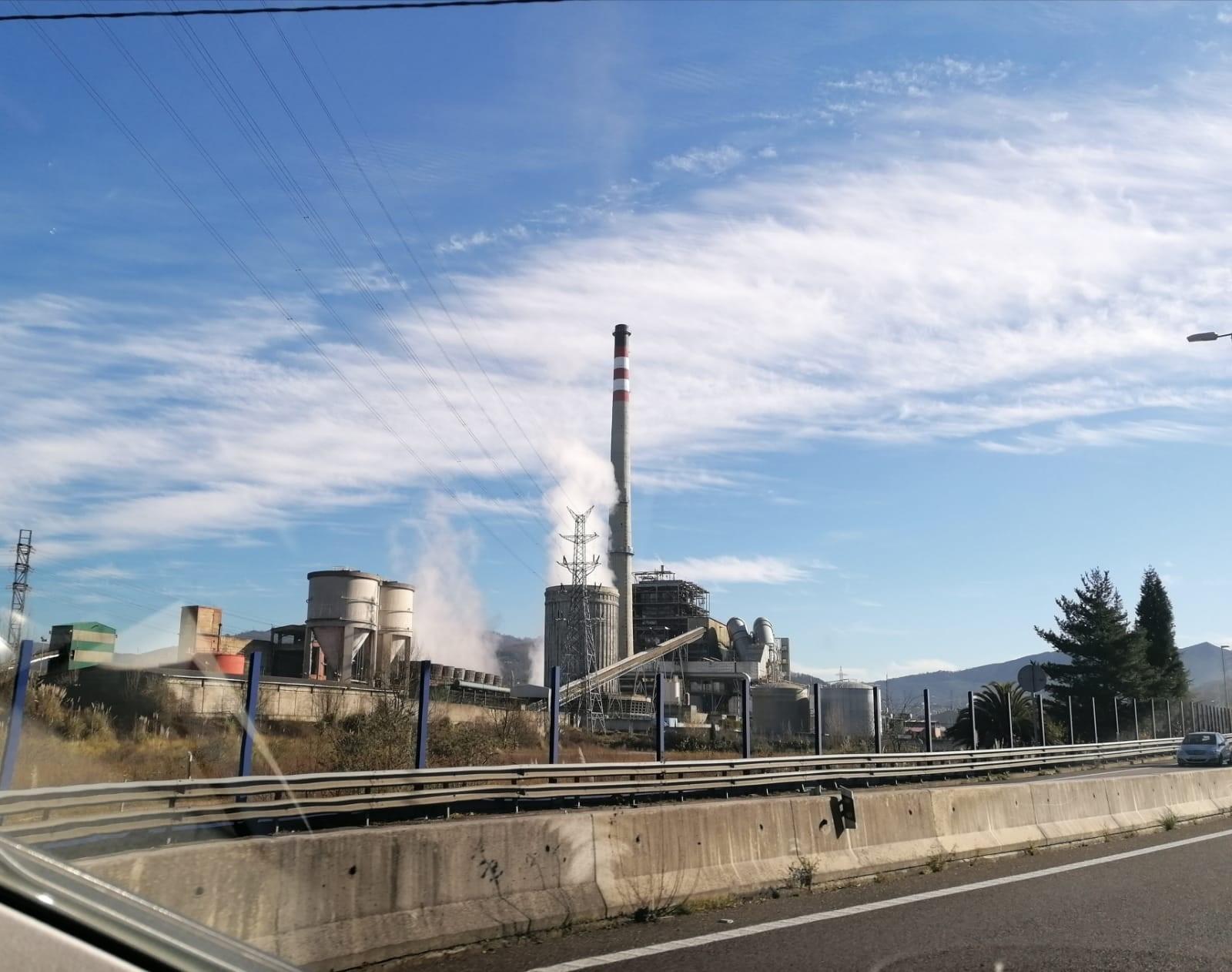 El Gobierno oficializa los cierres de las centrales térmicas de Lada, Meirama y Puente Nuevo - Europa Press