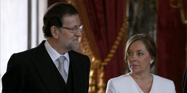 'ABC' se postra ante la mujer de Rajoy: "Se maquilla a sí misma y tiene un pelo fácil de mantener"