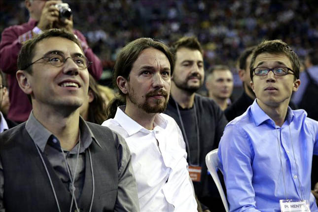 El rumor que sacude Madrid: el próximo CIS sitúa a Podemos como primera fuerza política