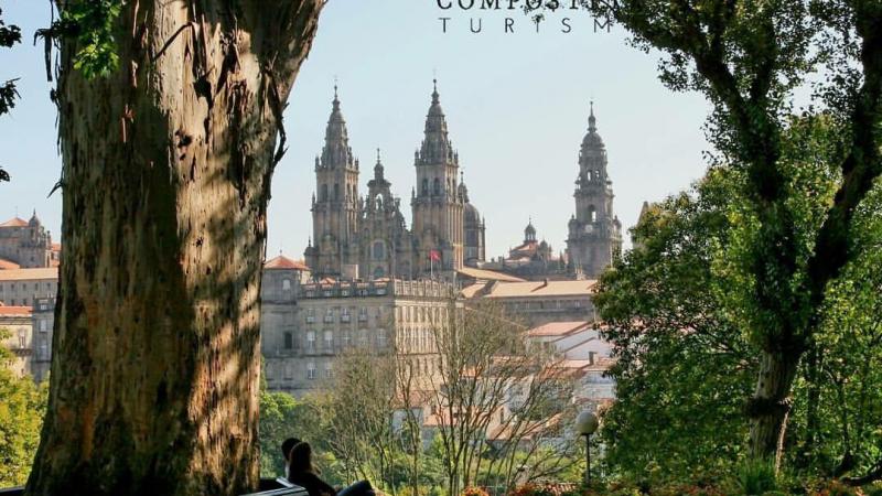 Santiago de Compostela - @santiagoturismo