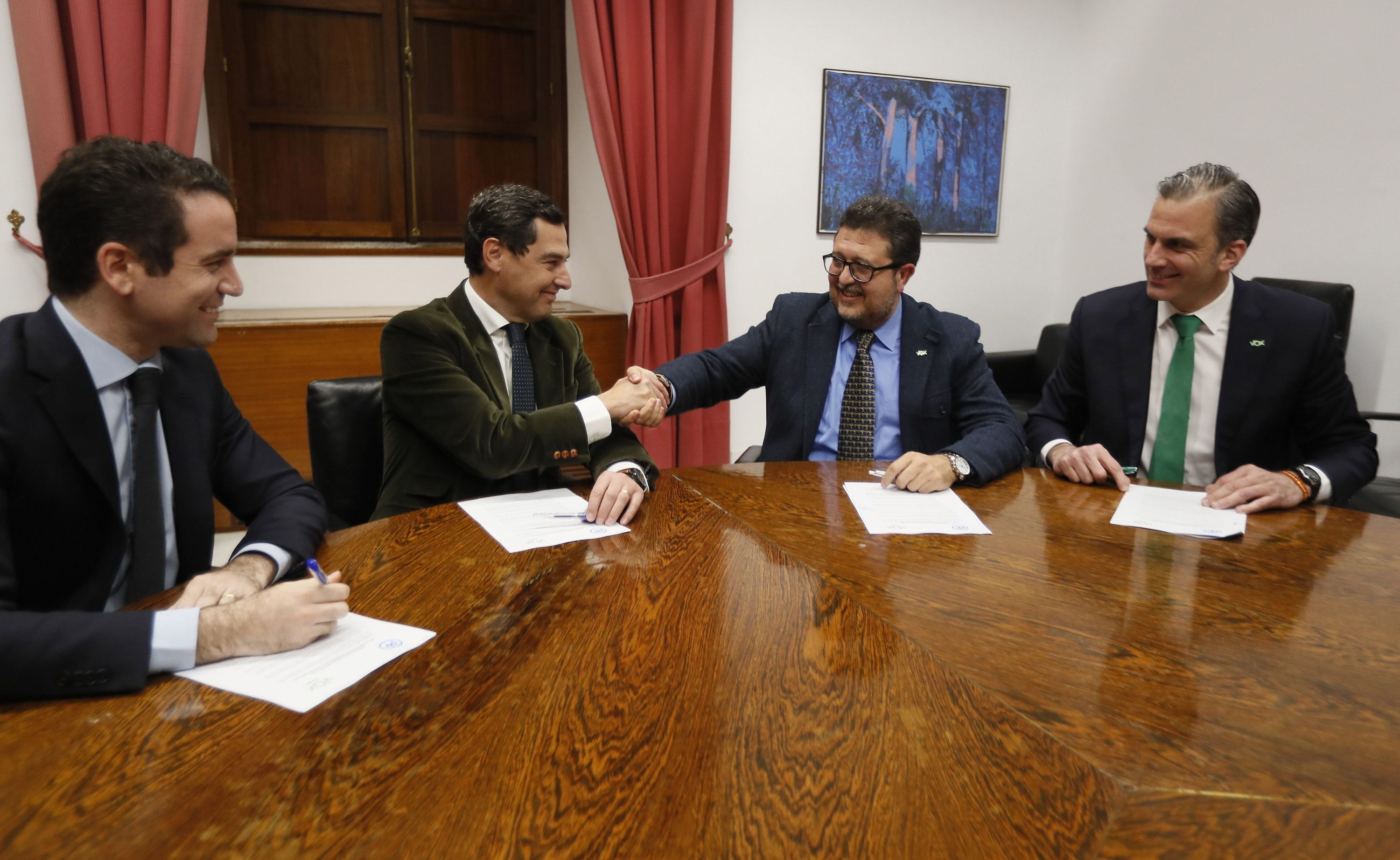 De izquierda a derecha: Pablo Casado, Juan Manuel Moreno Bonilla, Alfonso Serrano y Javier Ortega Smith