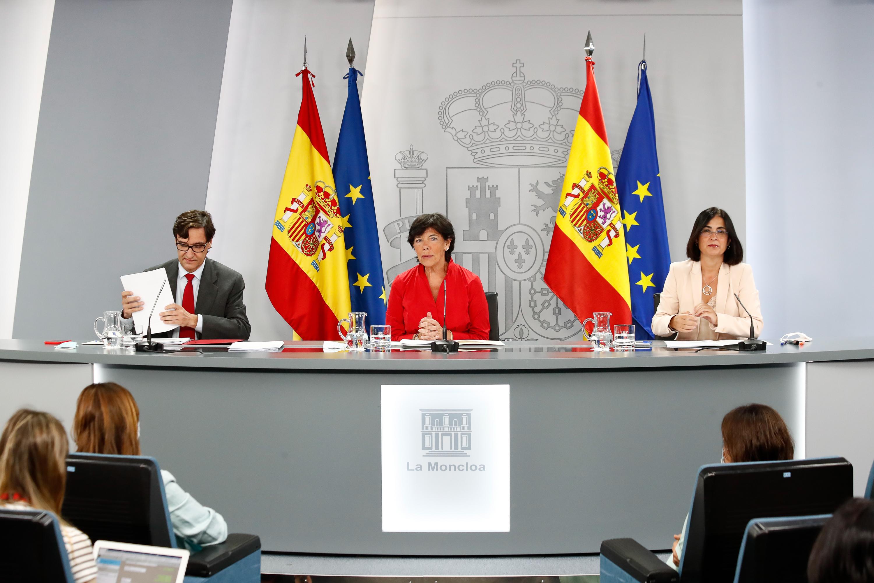 Celáa, Illa, y Darias comparecen ante los medios tras la conferencia con las Comunidades Autónomas. EP