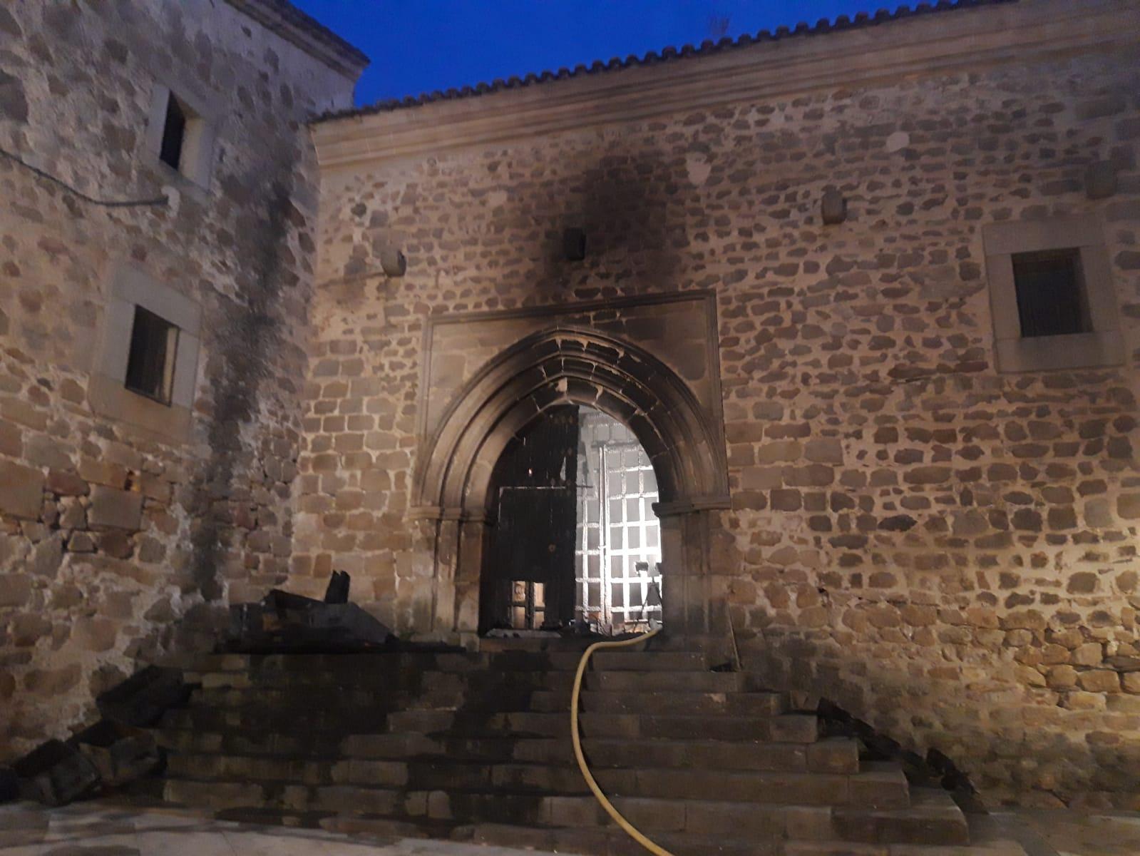 Incendio de la Iglesia de San Martín, en Plasencia.