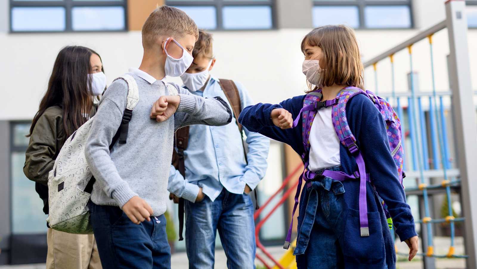 Niños en el colegio