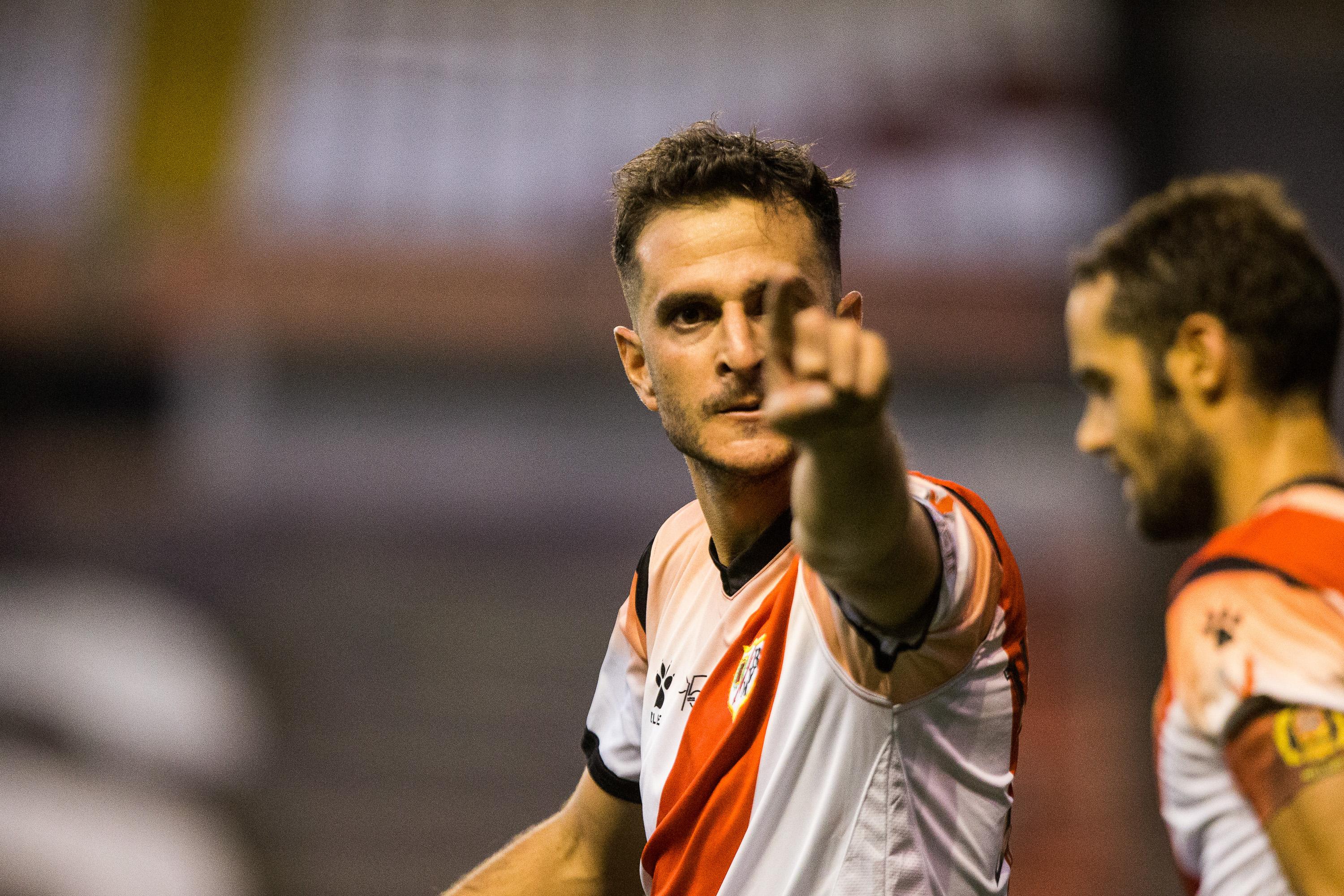 Celebración de un gol de Juan Villar 