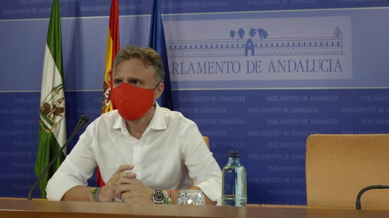 El portavoz socialista, José Fiscal, hoy en rueda de prensa.