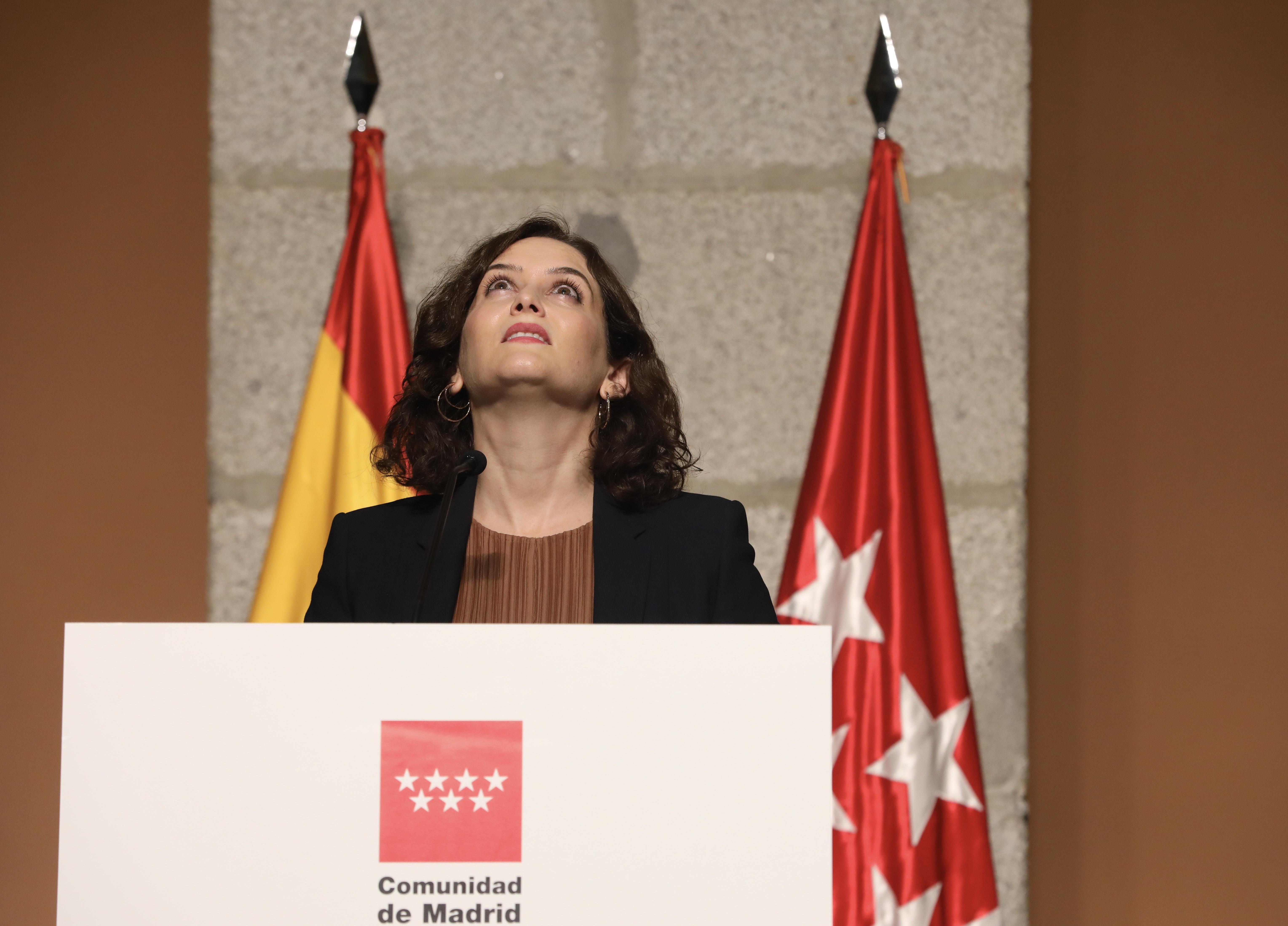 La presidenta de la Comunidad de Madrid, Isabel Díaz Ayuso, durante la rueda de prensa de este viernes. Fuente: Europa Press.
