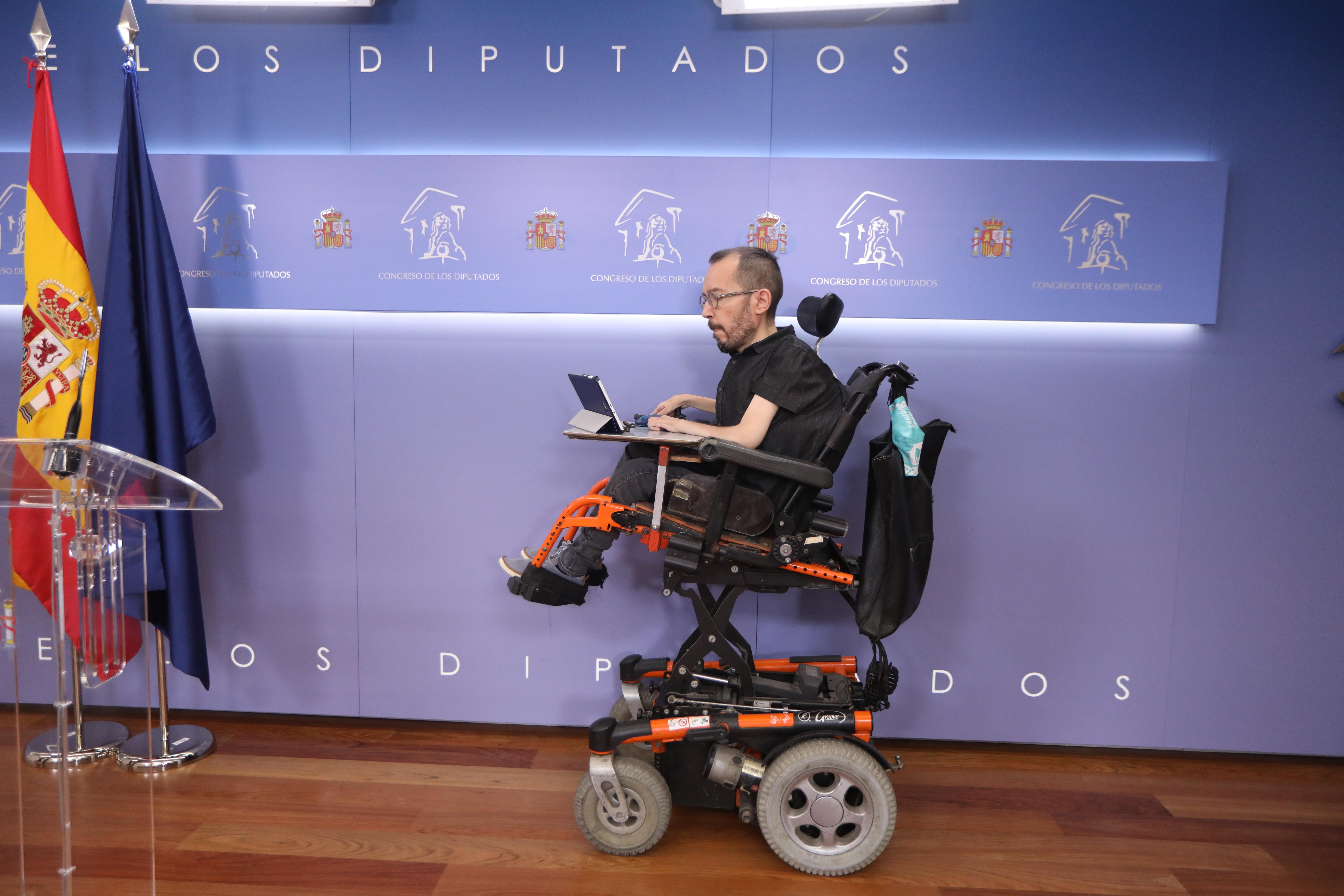 El portavoz de Podemos en el Congreso de los Diputados, Pablo Echenique,