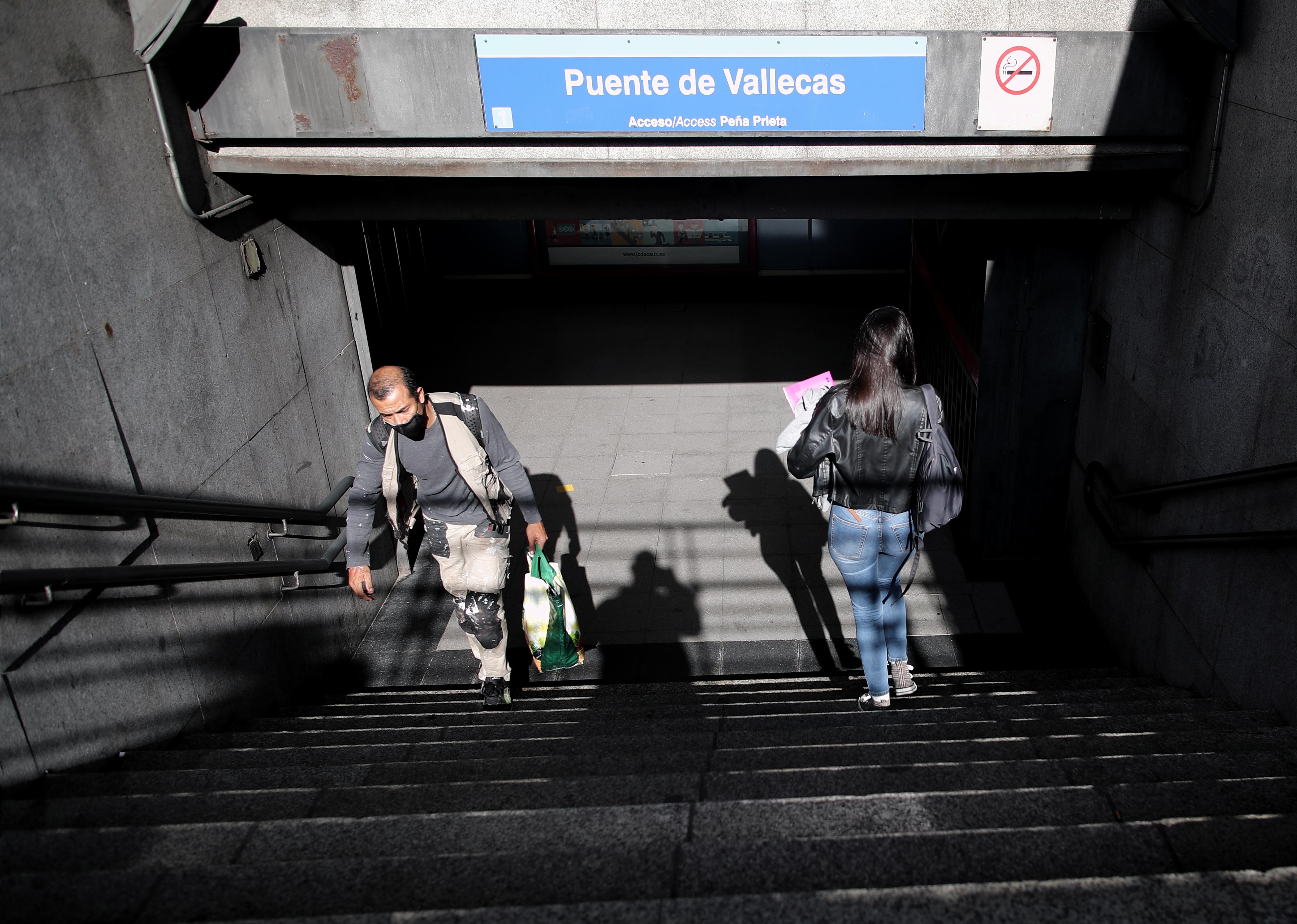El 86% de los trabajadores confinados en Madrid sale a diario para trabajar - EP