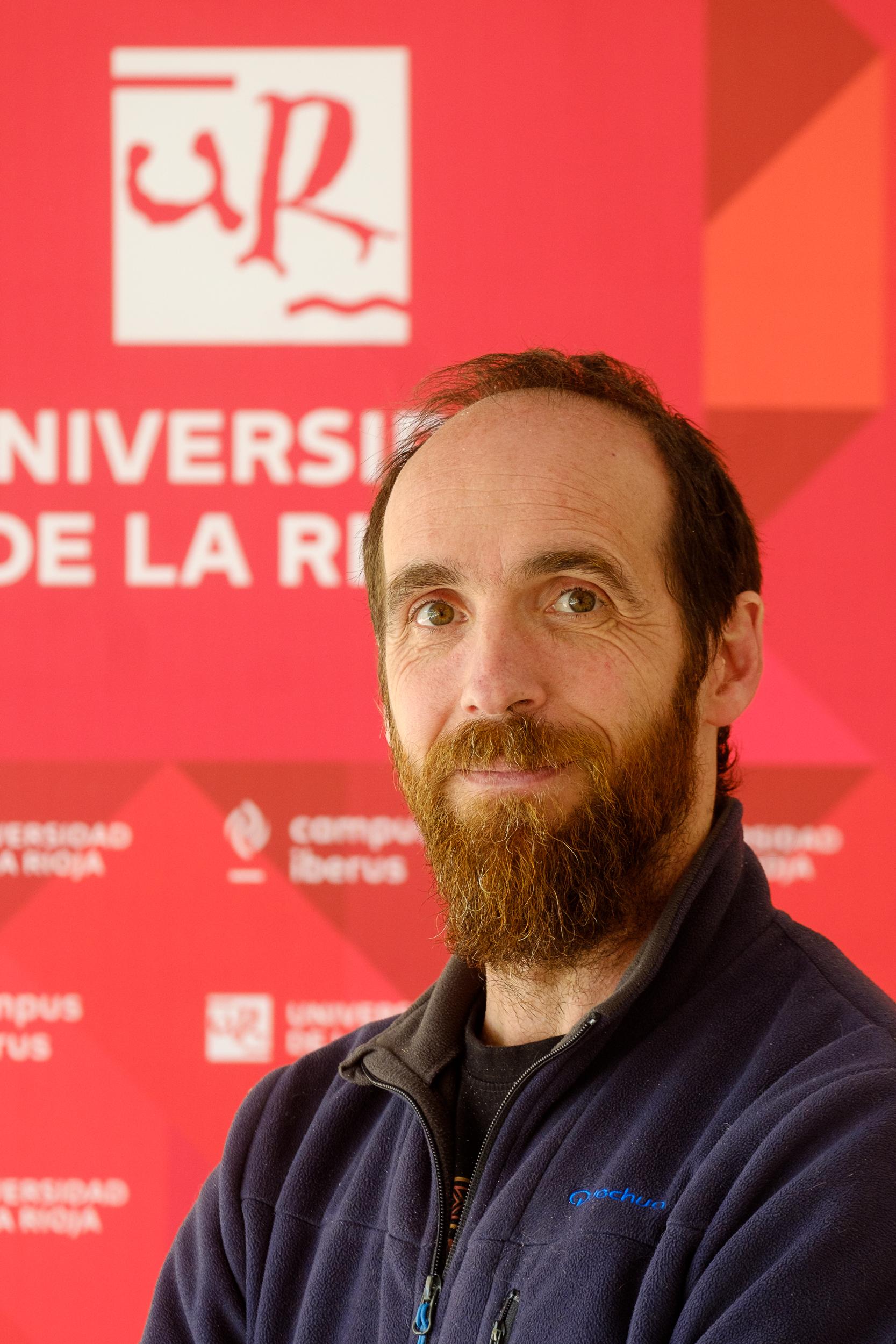 Eduardo Sáenz de Cabezón es el mejor divulgador español de las matemáticas Eduardo Sáenz de Cabezón es el mejor divulgador español de las matemáticas