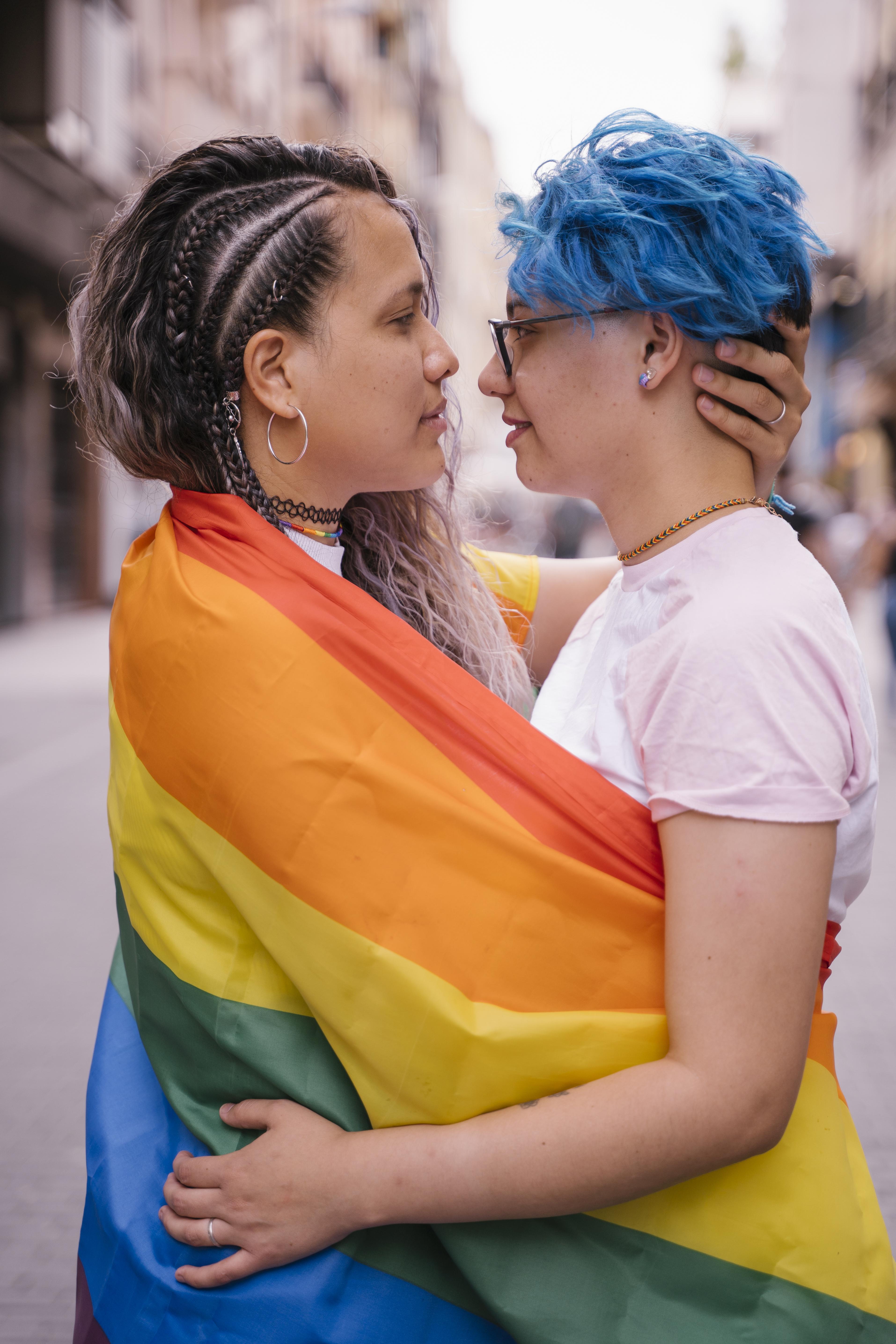 Más de la mitad de quienes se identifican como LGBTIQ+ afirman haber sufrido acoso