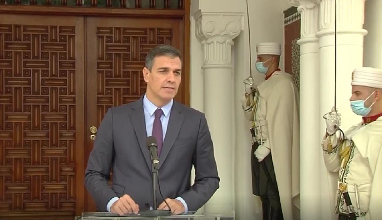 Pedro Sánchez en la rueda de prensa tras las reuniones mantenidas en Argelia