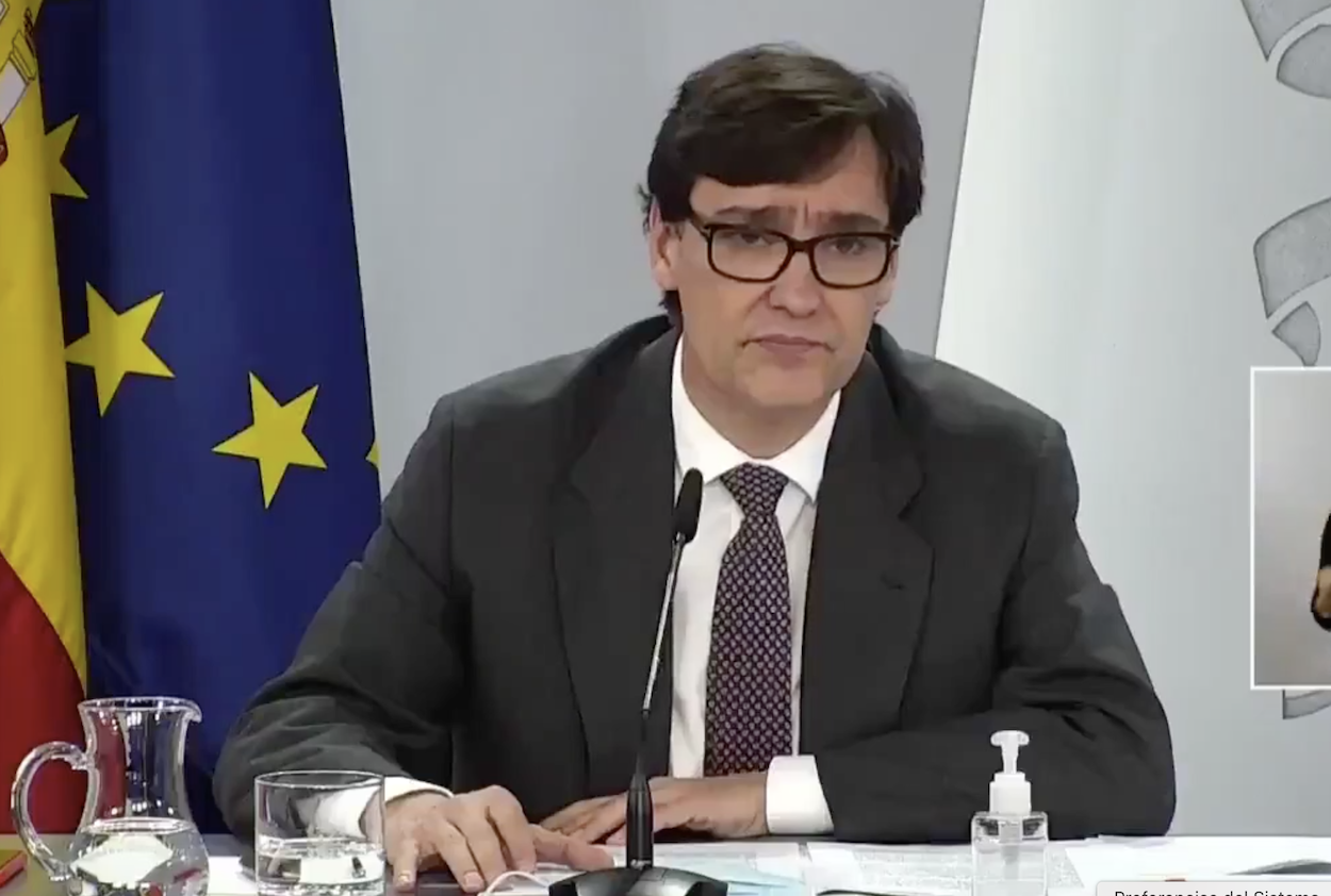 El ministro de Sanidad, Salvador Illa, en rueda de prensa tras el Consejo de Ministros. Archivo