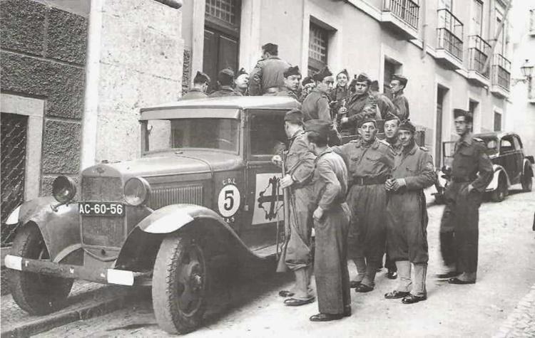 Distintos países intervinieron en la Guerra Civil, matando españoles de uno y otro bando. En la imagen los Viriatos enviados desde Portugal por el dictador Salazar