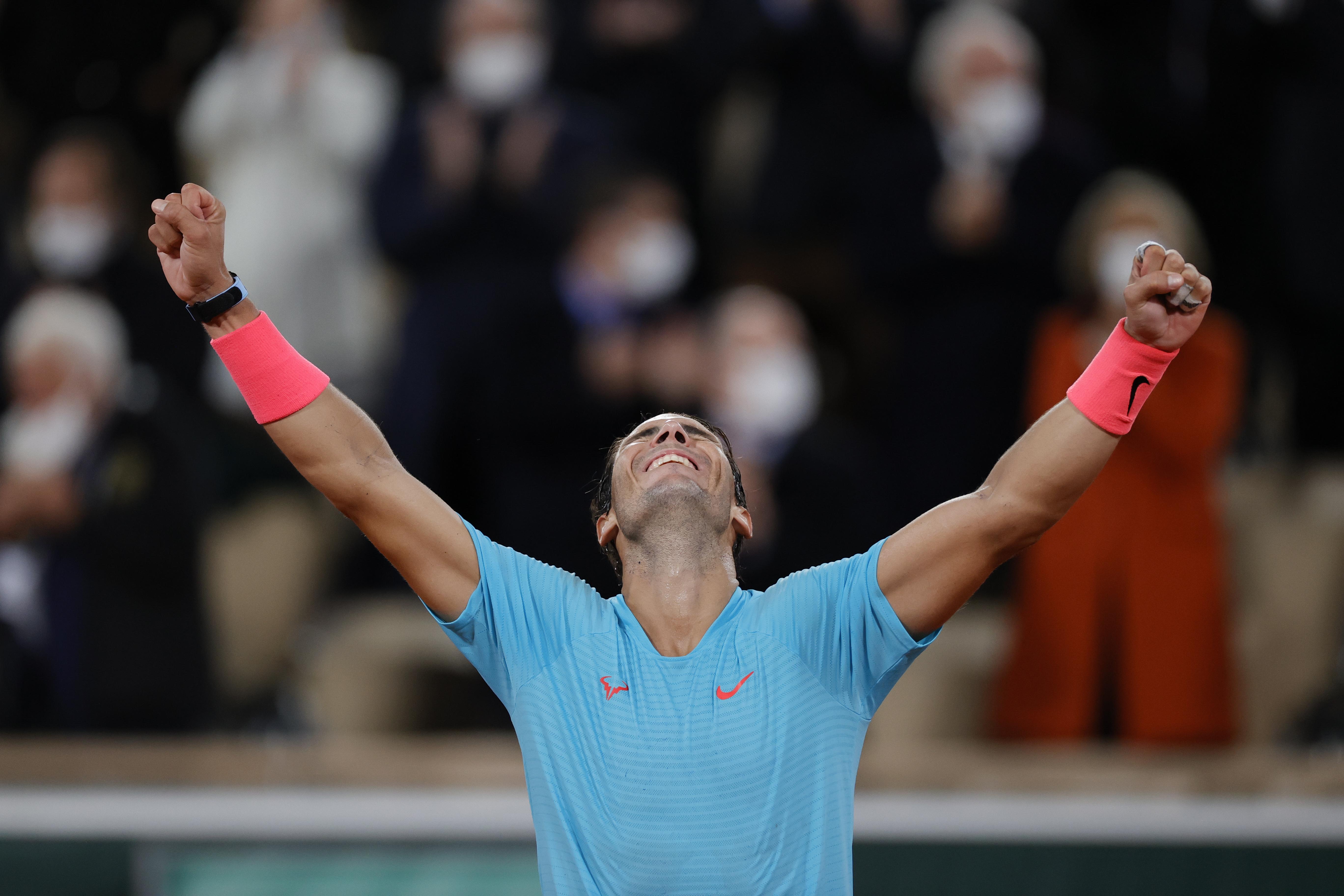 Rafa Nadal celebrando su victoria en la final de Roland Garros ante Novak Djokovic. Fuente: Europa Press.