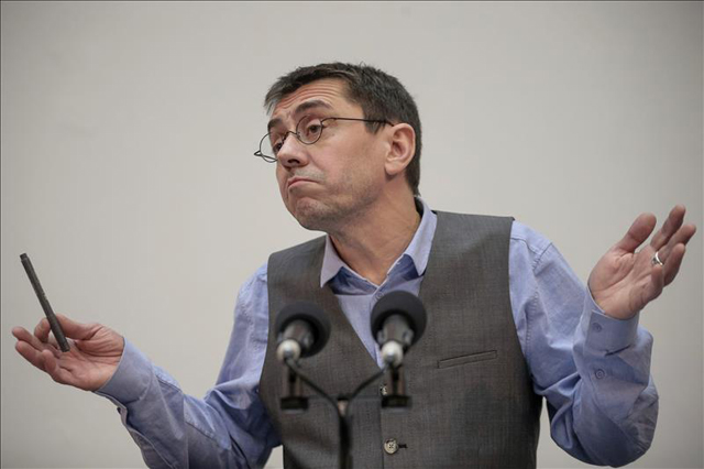 Juan Carlos Monedero se verá las caras con Rivera al día siguiente de las elecciones en Galicia y Euskadi.