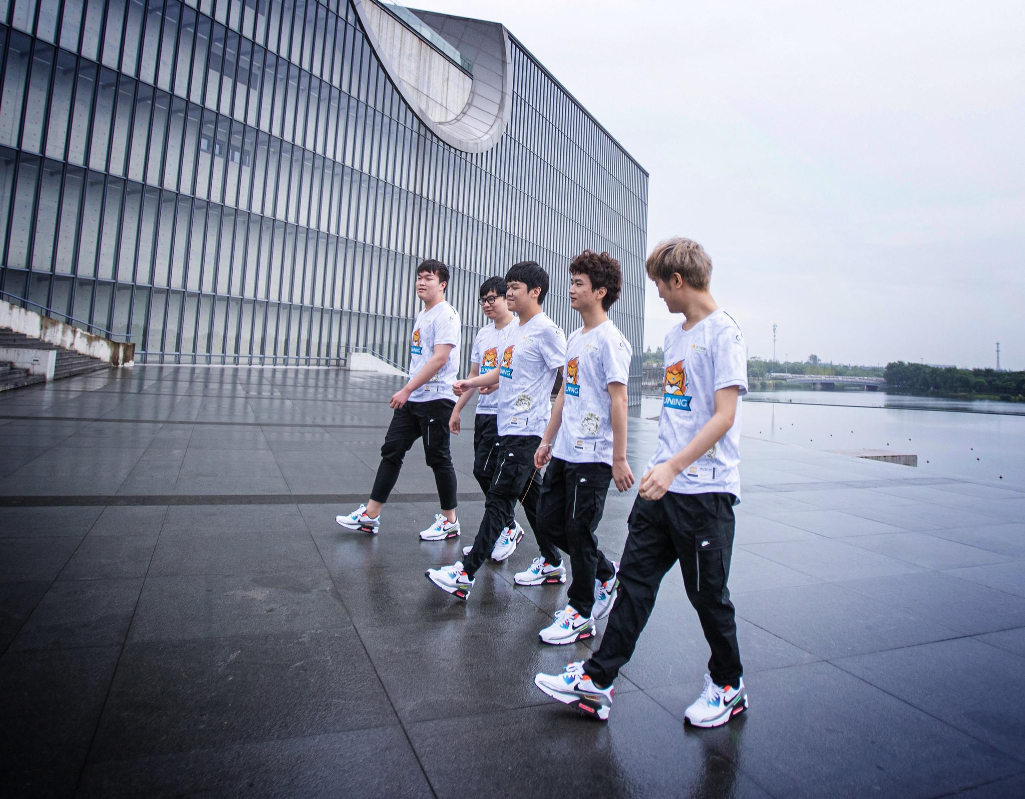 Suning se clasifica para semifinales contra JD Gaming