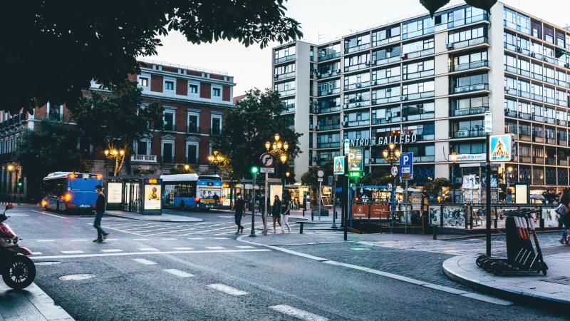 Plaza Jacinto Benavente (Madrid) 