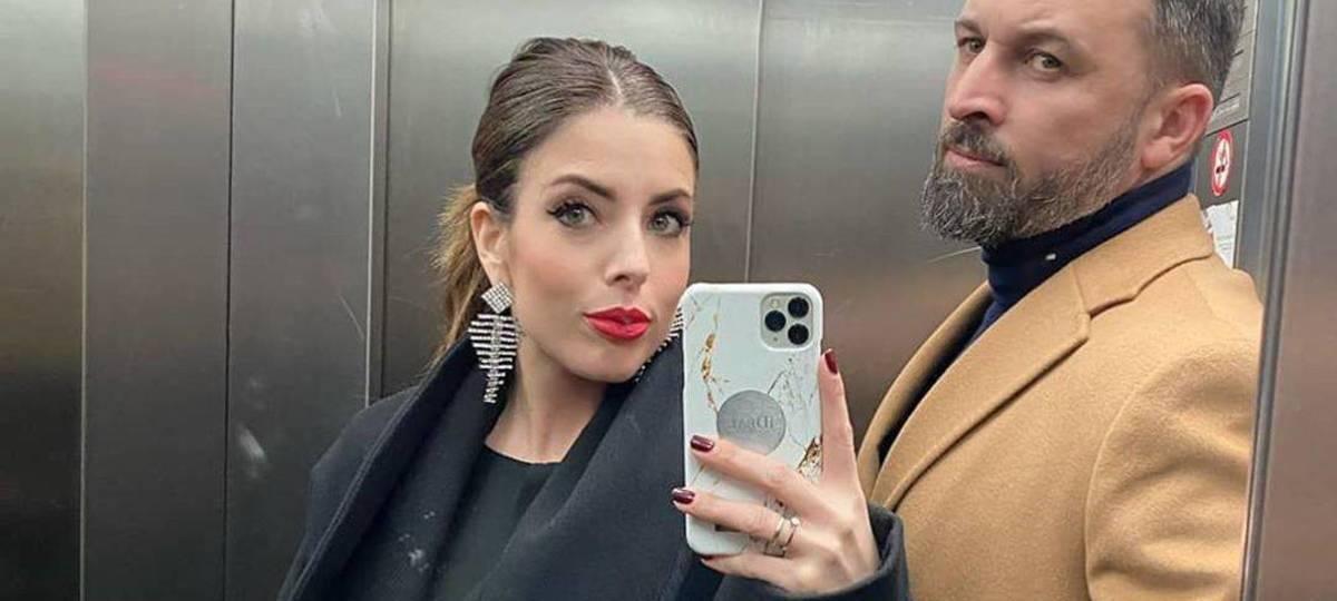 Santiago Abascal y su mujer. Instagram