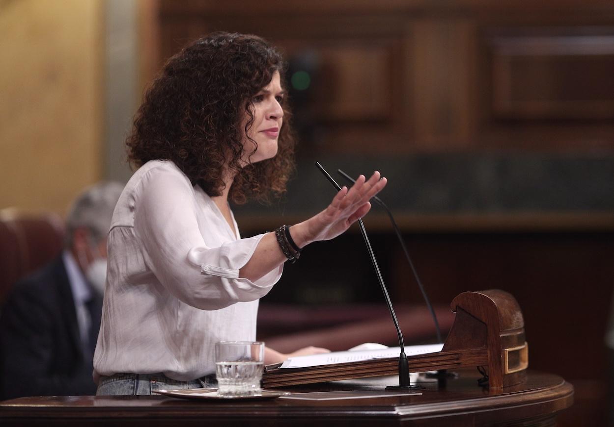La portavoz adjunta de Unidas Podemos en el Congreso, Sofía Castañón, interviene durante la segunda sesión del pleno en el que se debate la moción de censura planteada por Vox