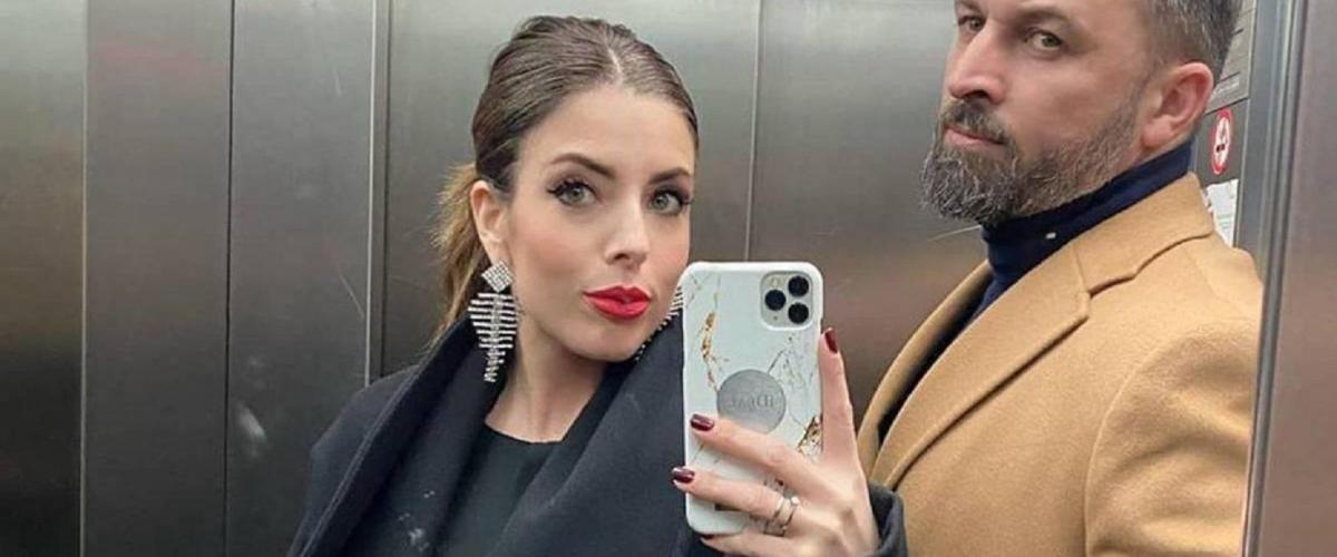 Así es el chalet de un millón de euros del que presumen Abascal y su mujer