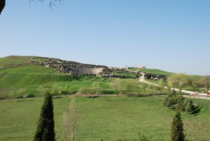 La ciudad de Segóbriga podría ser un buen ejemplo de cómo una ciudad insostenible termina por colapsar