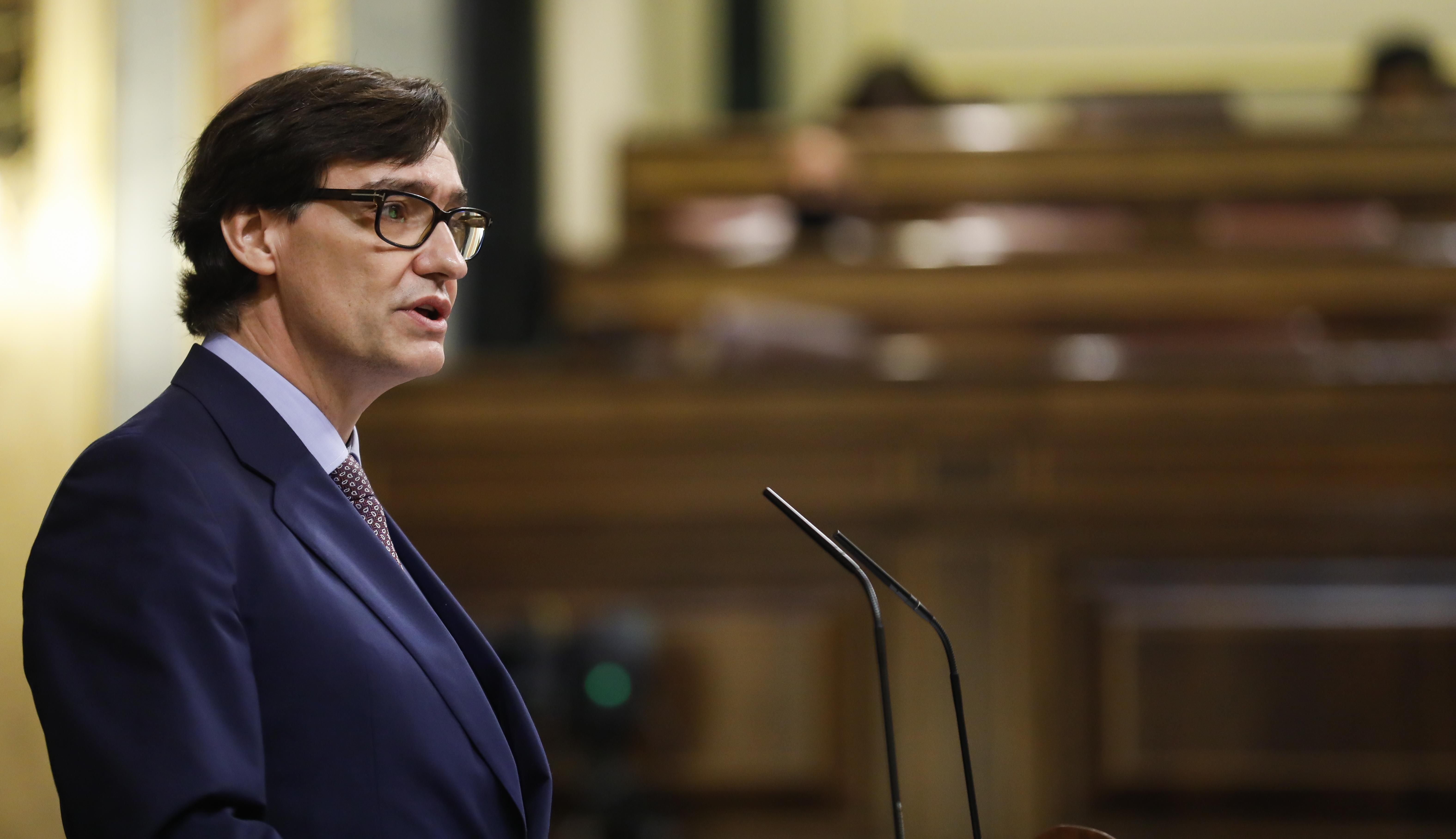 El ministro de Sanidad, Salvador Illa, interviene en una sesión plenaria en el Congreso de los Diputados / EP