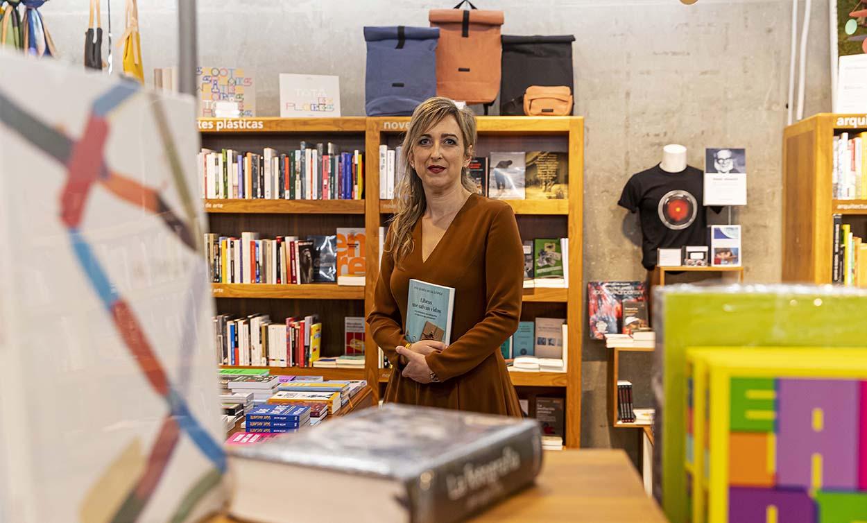 Ana María Ruiz López, enfermera del Summa 112 e impulsora de la biblioteca 'Resistiré ha ganado la sexta edición del Premio Feel Good